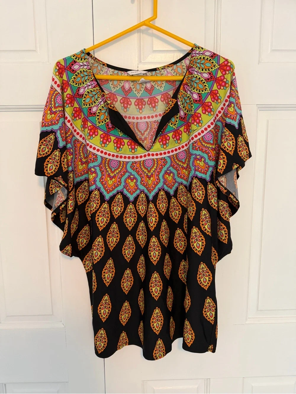 Trina Turk vibrant eye